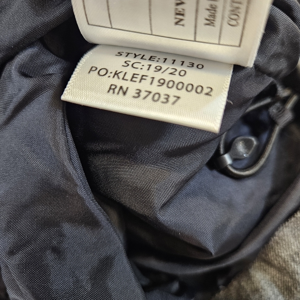 Obermeyer Tuscany II Insulated Ski Snowboard Jacket Size 8 Color Charcoal EUC - Picture 12 of 14